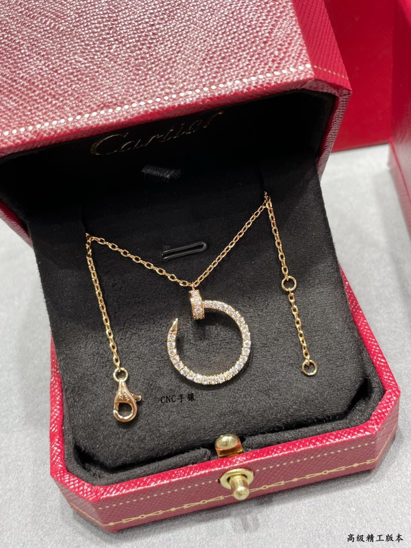 Ca*t1er necklaces